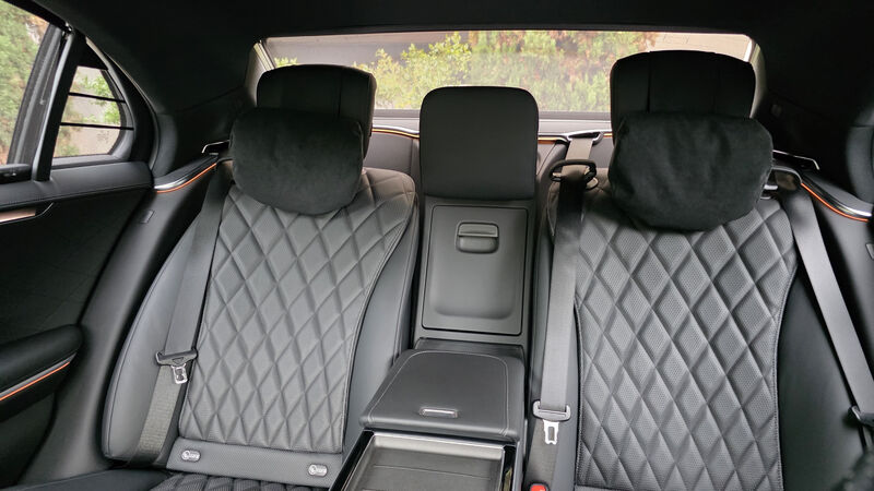 SFDRIVEN S-Class rear cabin interior